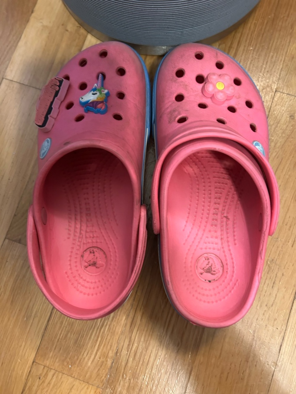 Girl’s pink Croc slip on waterproof clogs - Picture 7 of 10